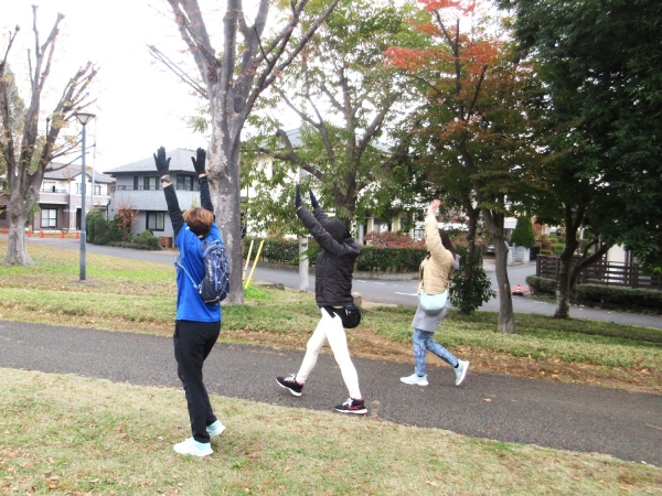 11月18日(火)「ウォーキング教室」を開催しました。