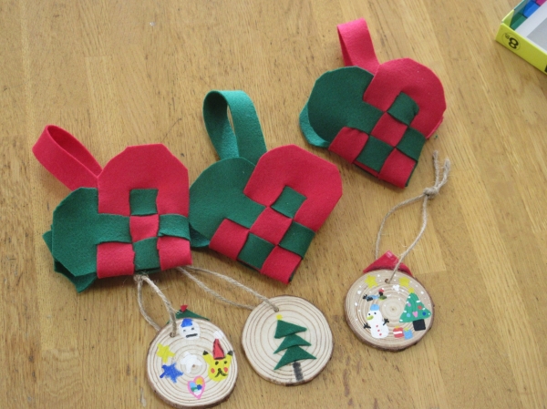 11月24日(月・祝)あつまれ!放課後子どもクラブ「クリスマスハートをつくろう」を開催しました。