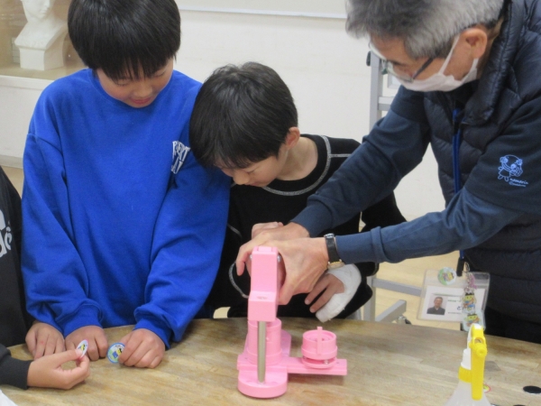 12月13日(土) あつまれ!放課後子どもクラブ「子どものあそび場」を開催しました。