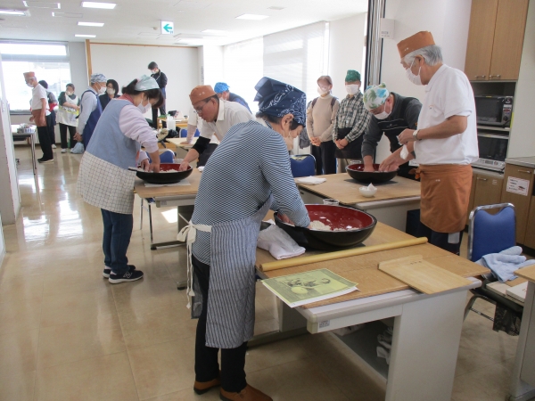 共催事業 そば打ち体験講座 ~そば打ち仲間 大募集~を開催しました。